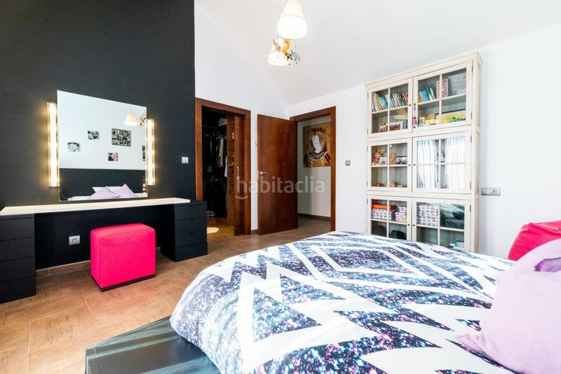 Foto a9a190ea-984e-4c20-babf-e945bee11bb4. Chalet en calle guadalquvir (ur.atalaya) 11 chalet de revista en Albolote