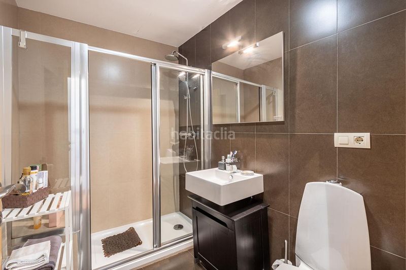 Foto 5c5d911a-b032-4155-bb37-817178886bc2. Casa amb aparcament a San Matías - Realejo Granada