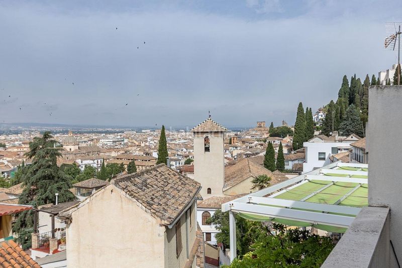 Foto ba116560-cfb9-4ddd-8b9a-95540c5a397e. Casa amb aparcament a San Matías - Realejo Granada