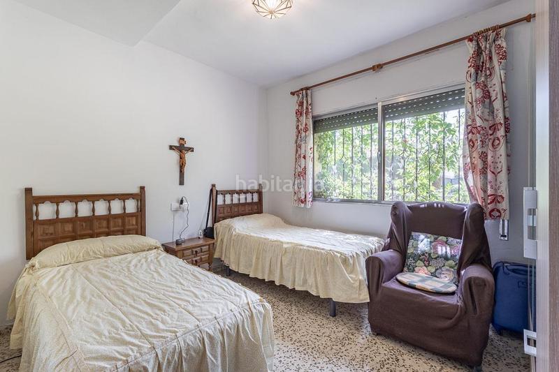 Foto 8a37f95e-a574-4e90-91f7-cafdf62da340. Casa  señorial con terreno en Dílar