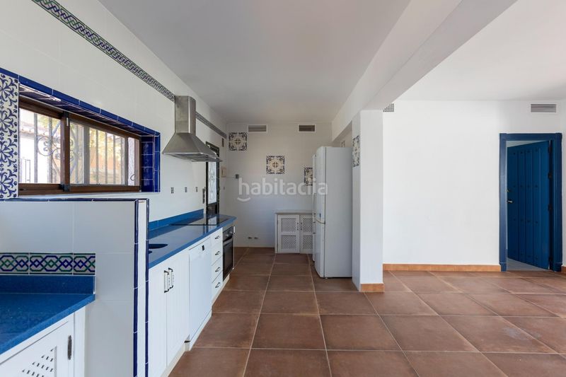 Foto f95c123d-33e8-4156-9a15-8efe6a78fb44. Xalet amb calefacció aparcament piscina a Almuñecar centro Almuñécar