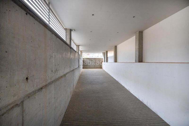 Foto 9b6d6f98-0ae6-48ff-86c3-7d837f5a5bd1. Pis amb calefacció aparcament a Camino de los Neveros - Serrallo Granada