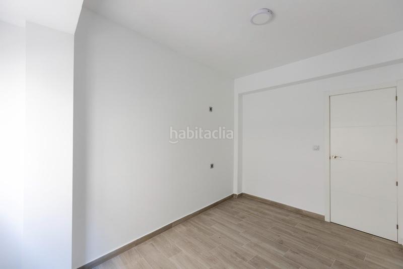 Foto 34eb2cee-5216-40a5-9a92-3f4973732442. Appartamento in calle manuel de falla 9 in Centro Salobreña