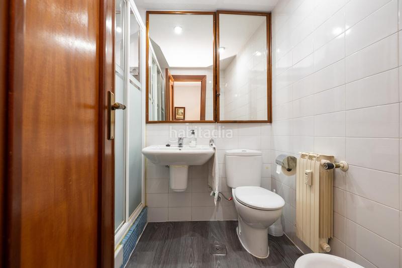 Foto 2f7c3626-357d-4b9e-af67-12d7e21933b5. Piso preciosa vivienda con terraza en constitución en Granada