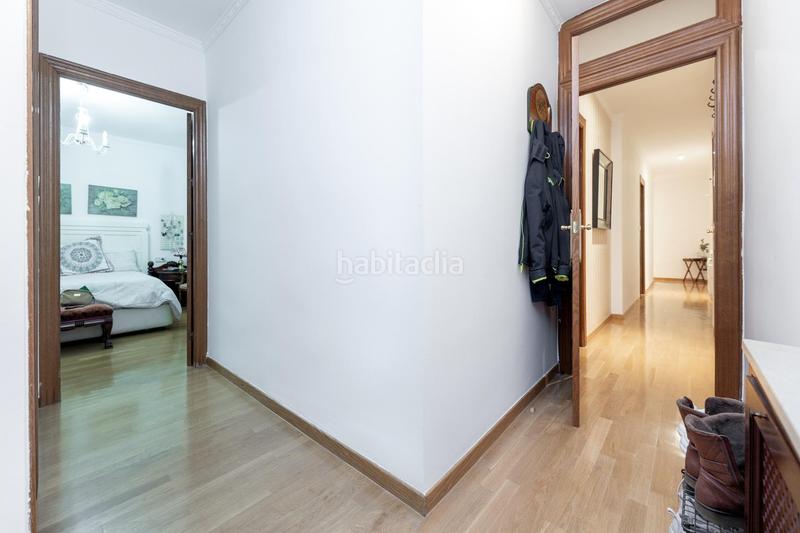 Foto 0c8f02bf-cad8-4024-9b27-e09a97a1b8ff. Piso amplio piso reformado en Camino de Ronda ubicación inmejorable en Granada