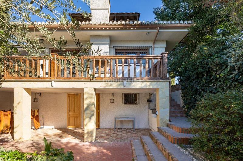Foto a6b4fd2d-3c5a-419b-8fb7-ea460212602c. Chalet la casa de tus sueños en cortijo del aire! en Albolote