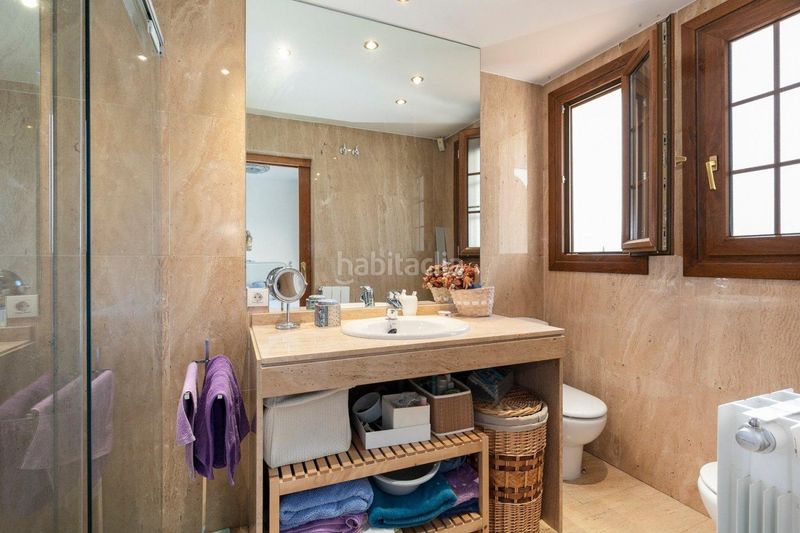 Foto 55a018db-3002-41fa-bd4a-18d0cd6e56b5. Casa amb calefacció aparcament piscina a Huétor Vega