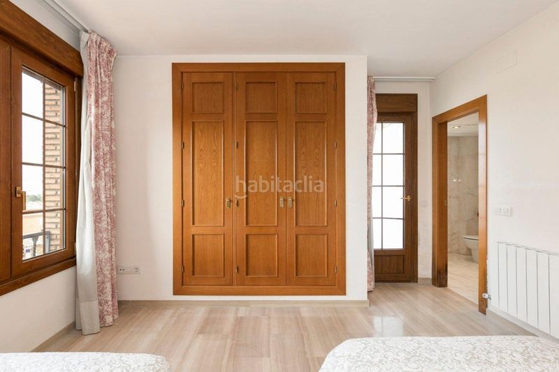 Foto bad70179-d7c1-4dde-860d-c9dacbb22036. Casa amb calefacció aparcament piscina a Huétor Vega