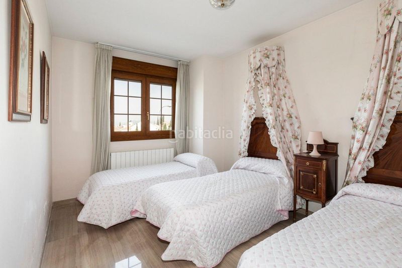 Foto ef946672-1f6c-46fd-8e5e-176a883d866c. Casa amb calefacció aparcament piscina a Huétor Vega