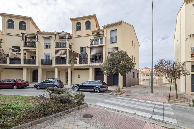 Foto bd621c1a-d944-4afb-a545-1a7558a2132f. Flat with heating in Camino de los Neveros - Serrallo Granada