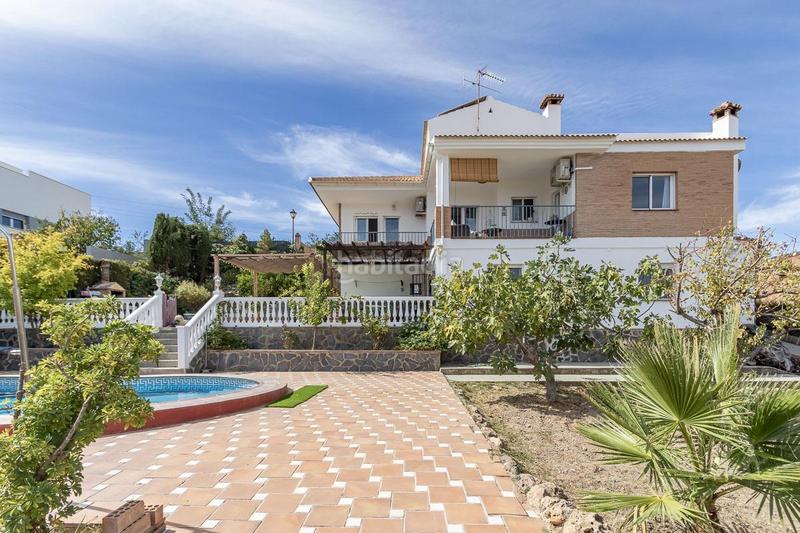 Foto 6029c7ca-e970-4ae4-8a71-503aafb75622. Chalet en sauce 39 descubre la casa de tus sueños ! en Gójar