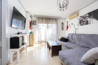 Pis  Avenida de madrid. Maravilloso piso de 3 dormitorios con terraza en avd madrid