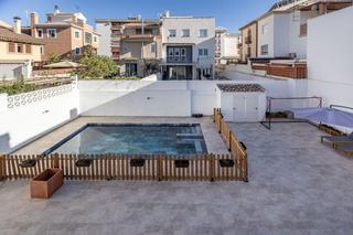 Maison  Calle jardin de daraja. Bienvenid a la casa donde empieza tu nueva vida!
