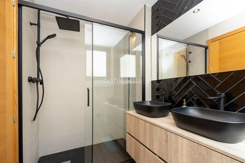 Foto 146bfbe4-6f5c-4f4d-9803-f3d3face9f89. Ático  dúplex de ensueño un oasis con terraza privada y piscina! en Armilla