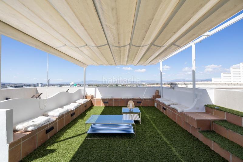 Foto a916ab39-f35d-473b-b290-4620e79f0cbd. Ático  dúplex de ensueño un oasis con terraza privada y piscina! en Armilla