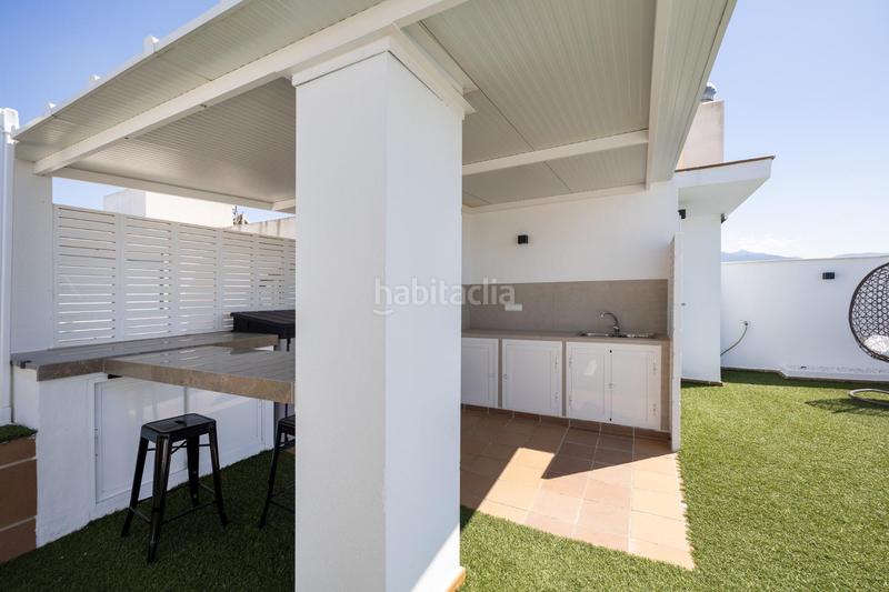 Foto f1e5a8d3-2695-46c1-be0d-64a62aa32933. Ático  dúplex de ensueño un oasis con terraza privada y piscina! en Armilla