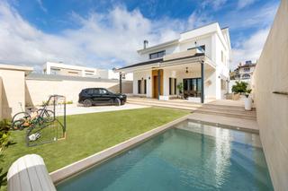 Xalet  Calle limoneros ur.monteluz. Exclusiva vivienda de diseño con piscina y máximas calidades en