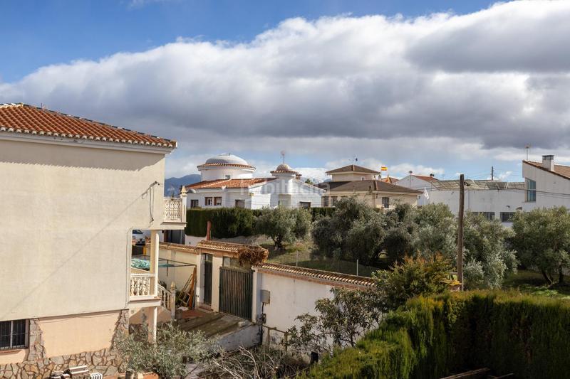 Foto 6a2f5565-c8e7-484a-b828-8f655f684d7f. Chalet ven a conocer el chalet de tus sueños!!! en Cúllar Vega