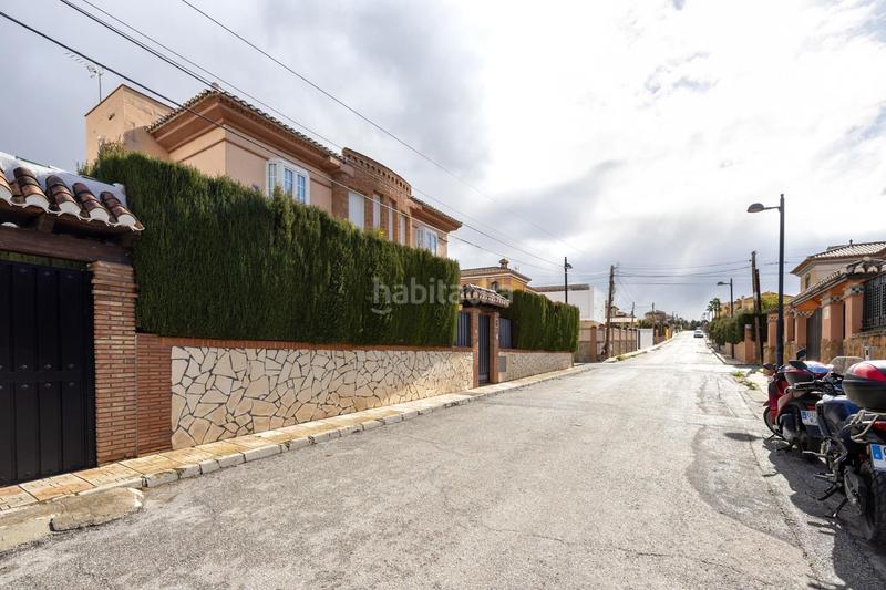 Foto c8b27a1b-f36d-4daa-b007-ceb0d6ad5d35. Chalet ven a conocer el chalet de tus sueños!!! en Cúllar Vega