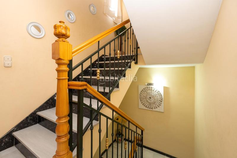 Foto c9857600-8508-49ef-9aa2-8aec12a2b61d. Chalet ven a conocer el chalet de tus sueños!!! en Cúllar Vega