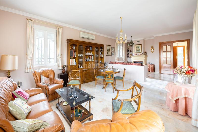 Foto cbbc580c-2d79-4596-b765-8de4be9f8c99. Chalet preciosa vivienda en Albolote