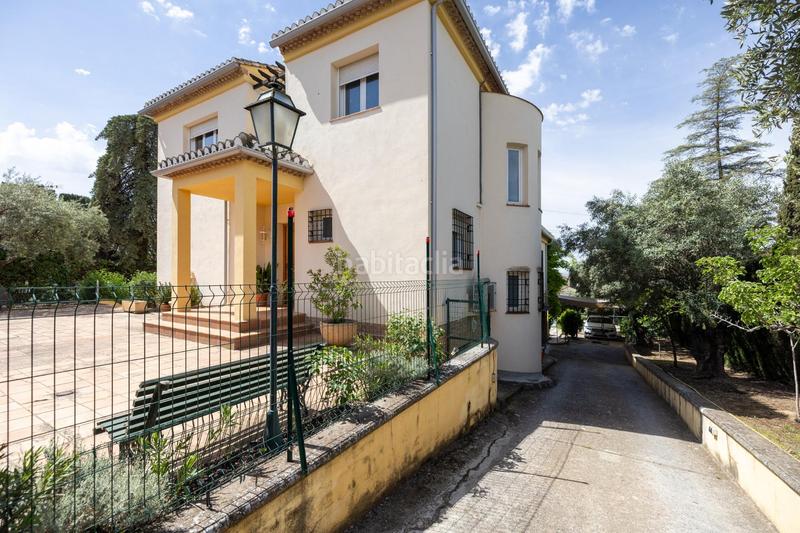 Foto cbdf11b0-0d89-4c94-a4fa-0ba8251184ba. Chalet preciosa vivienda en Albolote