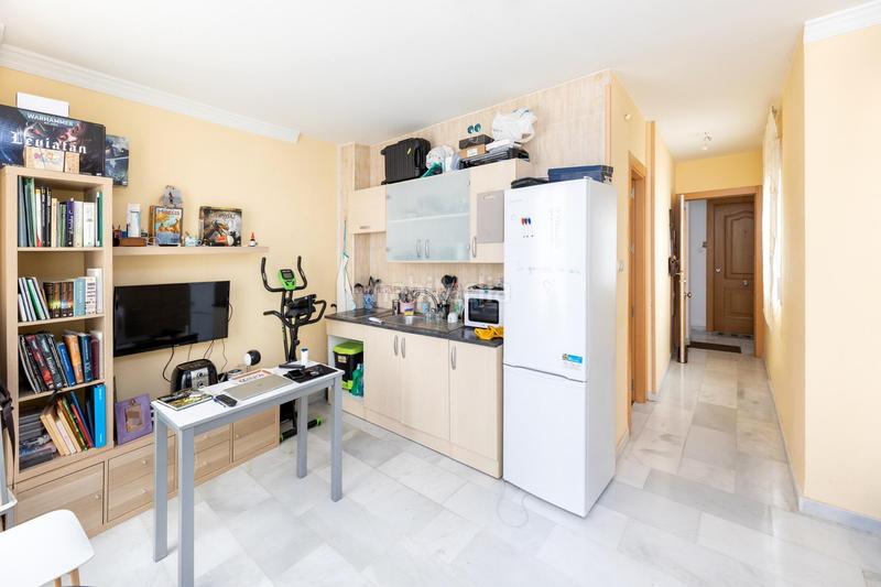 Foto 0ccc58e9-5d19-49a5-8736-1da4995b6a3a. Estudio  en venta en el realejo ubicación privilegiada en Granada