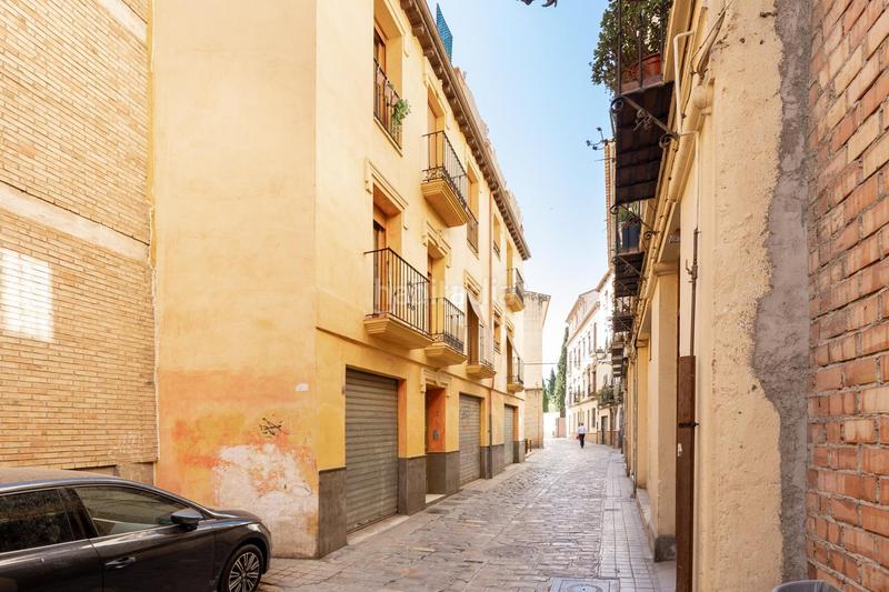 Foto eda0733b-5ffb-428d-bed8-b6001029227f. Estudio  en venta en el realejo ubicación privilegiada en Granada