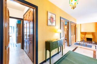 Chalet  Calle zorahaida. Exclusiva vivienda en el serrallo con jardín, apartamento indepe
