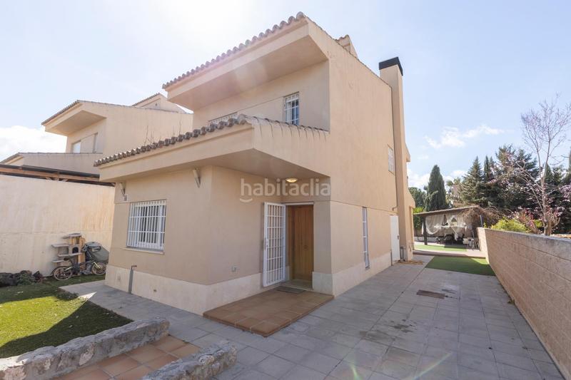 Foto 0b99ec79-a9ba-40f1-b77e-3aa01850c805. Chalet casa exclusiva en santa clara golf ideal para vivir o invertir con alta rentabilidad en Otura