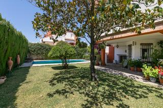 Maison à Ogíjares. Impresionante chalet en urbanización el carmelo  exclusividad, e
