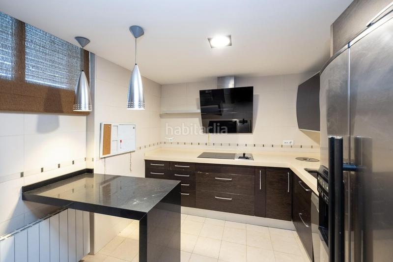 Foto c6ccdc5a-06e5-4371-bea7-32d522caf7a2. Casa bifamiliare con riscaldamento parcheggio piscina in Granada