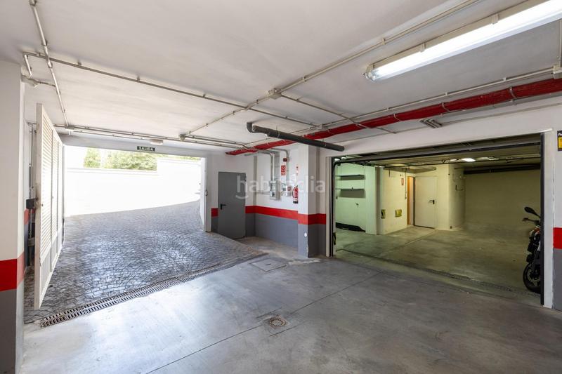 Foto dc42e051-5ba5-4523-970f-23705ef6b528. Casa bifamiliare con riscaldamento parcheggio piscina in Granada