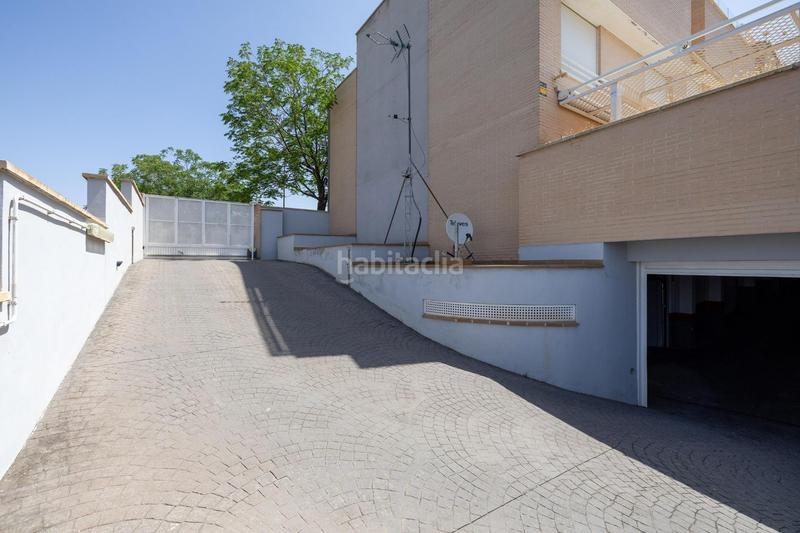 Foto f94a3871-4360-43e1-a036-ea954614aae7. Casa bifamiliare con riscaldamento parcheggio piscina in Granada