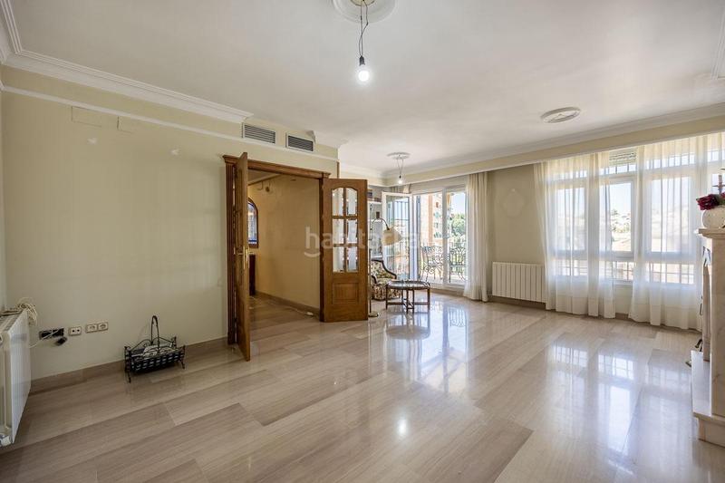 Foto c866430b-8e0f-4474-9bb1-11b303b80308. Maison avec chauffage parking piscine dans Crta. De la Sierra Granada