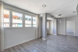 Pis a Camino de Ronda. Piso reformado con terraza en obispo hurtado