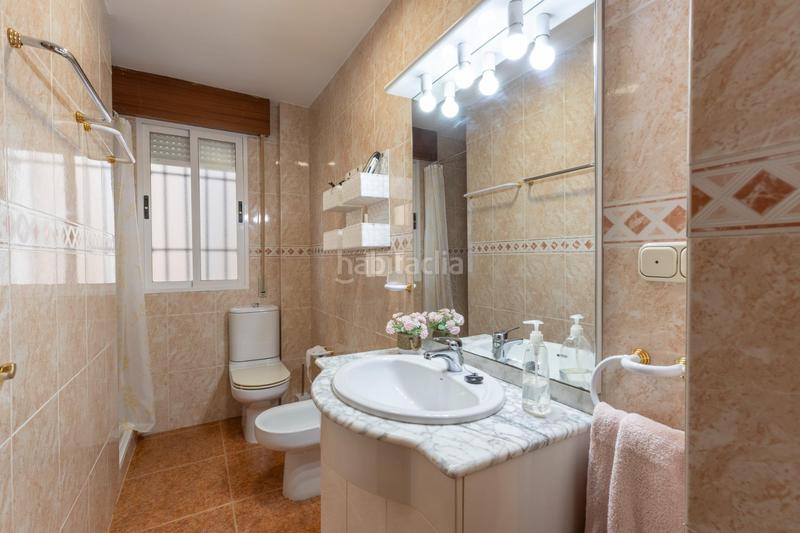 Foto 0c93769b-49a0-4177-acf8-5d79e2f1ec29. Chalet la vida que te mereces empieza aquí! chalet con piscina y planazos incluidos en Cúllar Vega