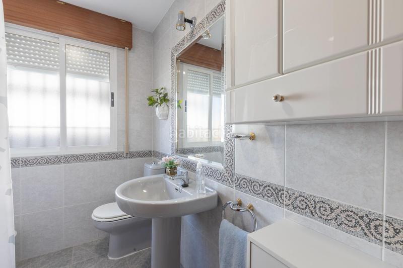 Foto 12cc214e-43d3-4a44-bbe2-7523d8b887ea. Chalet la vida que te mereces empieza aquí! chalet con piscina y planazos incluidos en Cúllar Vega