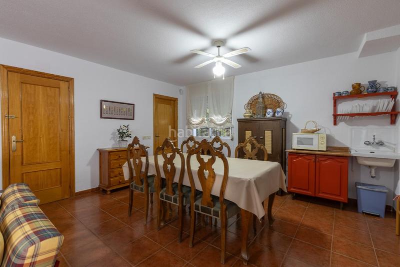 Foto 1b4bf5db-ce5c-4495-aa2d-f9eb037e0919. Chalet la vida que te mereces empieza aquí! chalet con piscina y planazos incluidos en Cúllar Vega