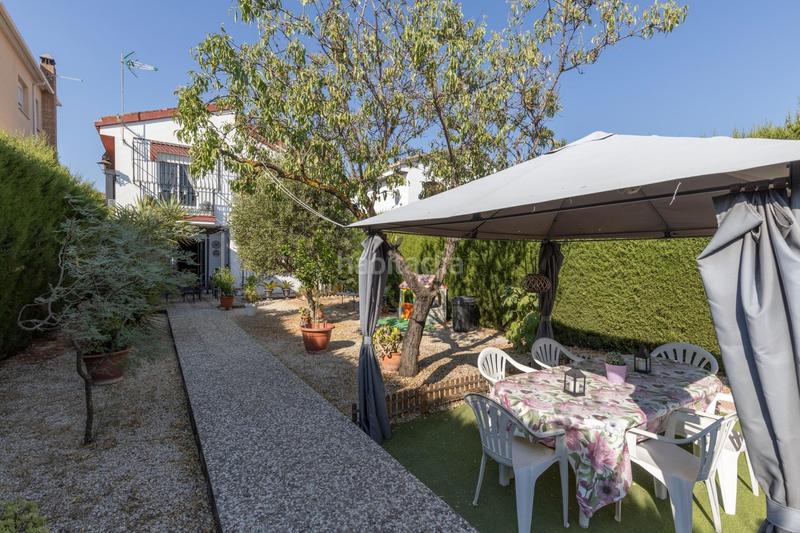 Foto 49650338-d380-43d5-9fff-295679c290dd. Chalet la vida que te mereces empieza aquí! chalet con piscina y planazos incluidos en Cúllar Vega