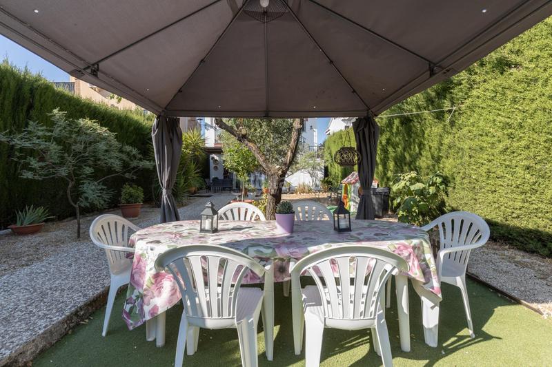 Foto 8b05d381-4359-484a-87ba-96ceb1f06065. Chalet la vida que te mereces empieza aquí! chalet con piscina y planazos incluidos en Cúllar Vega
