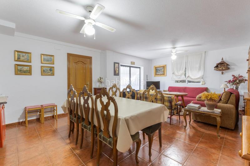 Foto ab8f1718-6ce7-4cfa-ad1e-4ff214c2180a. Chalet la vida que te mereces empieza aquí! chalet con piscina y planazos incluidos en Cúllar Vega