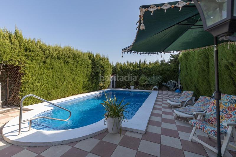 Foto c4d5aa80-3e38-4d52-b084-fca87918340e. Chalet la vida que te mereces empieza aquí! chalet con piscina y planazos incluidos en Cúllar Vega