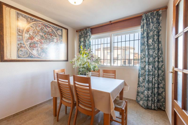 Foto ced63a79-7035-4e9e-95c0-176e0909ecfd. Chalet la vida que te mereces empieza aquí! chalet con piscina y planazos incluidos en Cúllar Vega