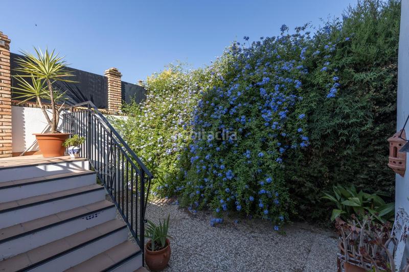 Foto fac87337-ed63-4d8a-821d-2eaa5ff8d7bb. Chalet la vida que te mereces empieza aquí! chalet con piscina y planazos incluidos en Cúllar Vega