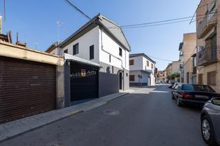 Maison  Calle de andrés segovia. Vivir en el corazón de armilla es posible! piso reformado a estr