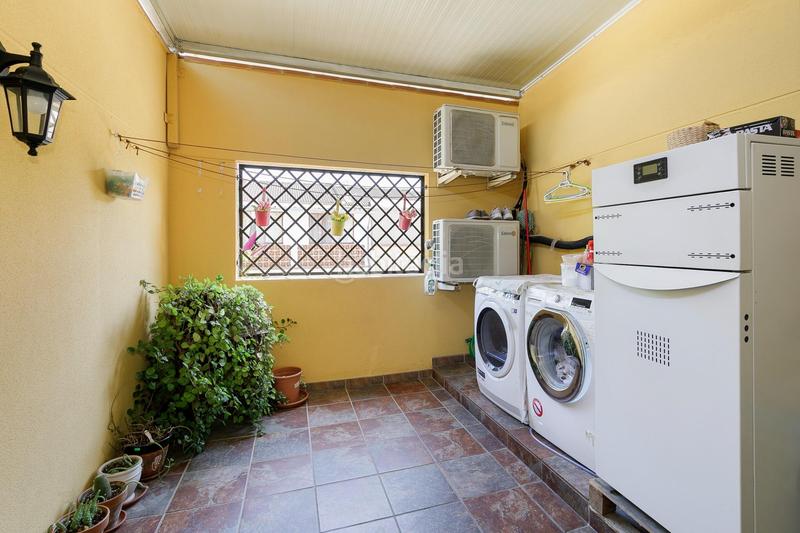 Foto 47467319-83ec-4e6b-808b-ff78cf3e7f88. Casa adosada tu hogar ideal te está esperando! en Santa Fe