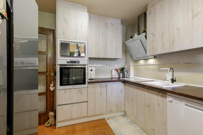 Foto f04cbb56-6d28-46ac-bede-dda427d93d0f. Casa adosada tu hogar ideal te está esperando! en Santa Fe