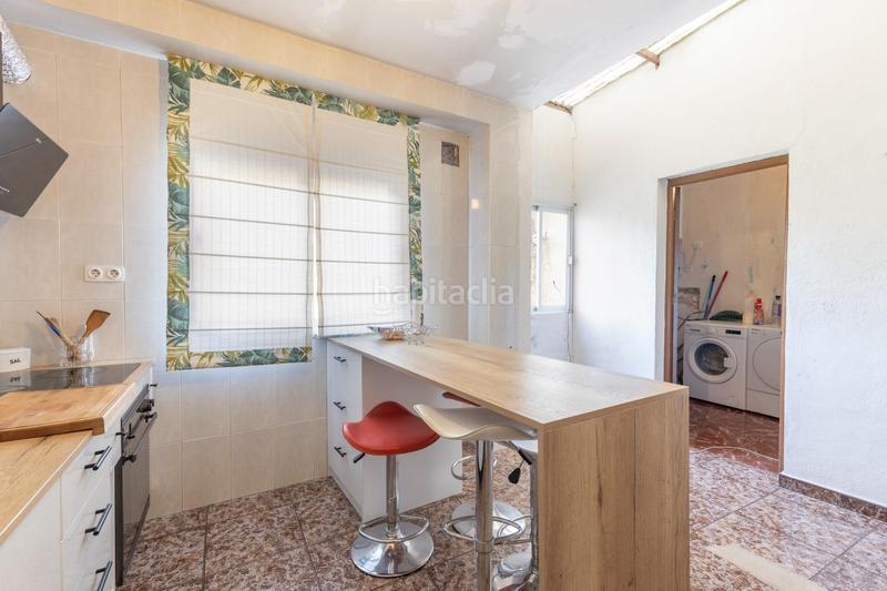 Foto ade4c305-fb41-4904-874a-781d264fcf1e. Casa a avenida de andalucía 73 a Padul