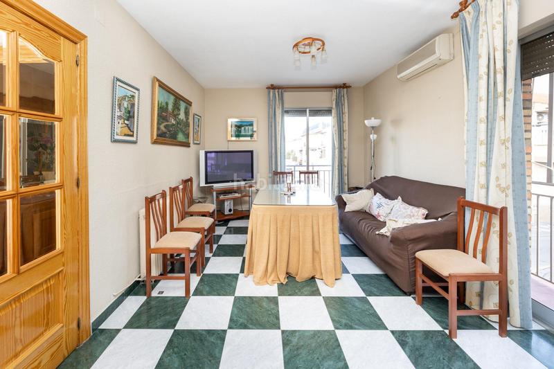 Foto f725a64b-26f9-4b22-9a8d-50a168517ee9. Piso casa en Maracena